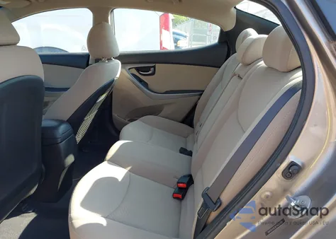 2014 Hyundai Elantra Se z USA, uszkodzony, nr VIN 5NPDH4AE8EH469505